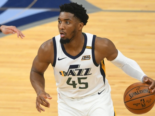 16个篮板 16个篮板