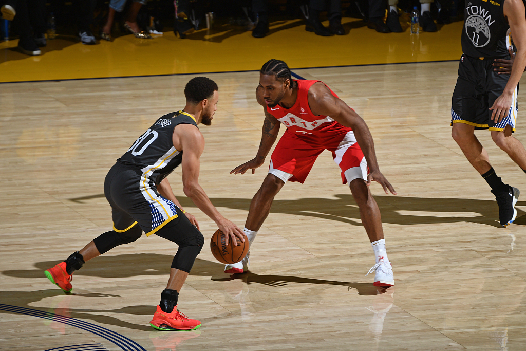 解析“贝叶斯推理”：如何根据对手的新动作实时更新其牌力估值。（贝叶斯推断详解：如何随对手新动作即时更新其牌力估计）